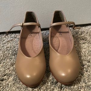 Tan Character Heels